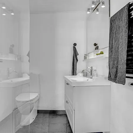 Beautiful In Snderborg With Wifi And 2 Bedrooms 2 בית נופש *